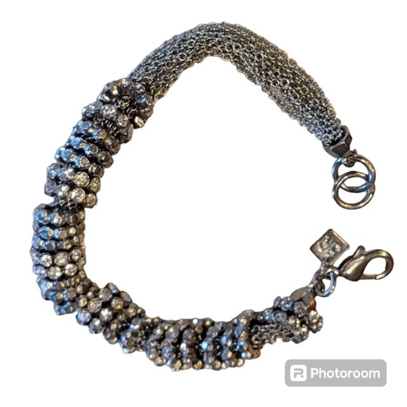 BR Silver Tone Ringed Rhinestone Bracelet with Lobster Clasp - Picture 3 of 9